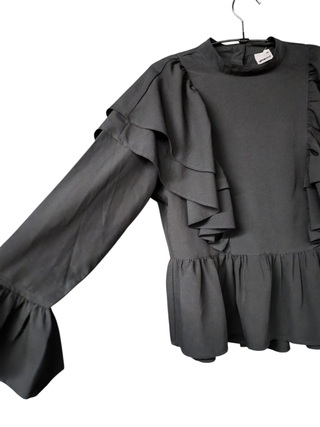 Gina Tricot röyhelöpaita 40