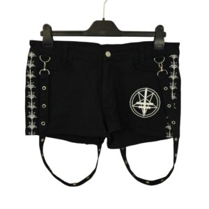 Heartless printtishortsit 32