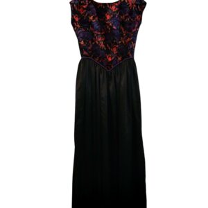 Linnanneito-henkinen vintagemekko